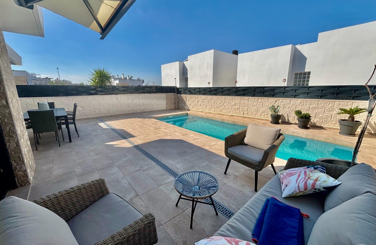 Resale - Villa - Benijofar - Pueblo 4