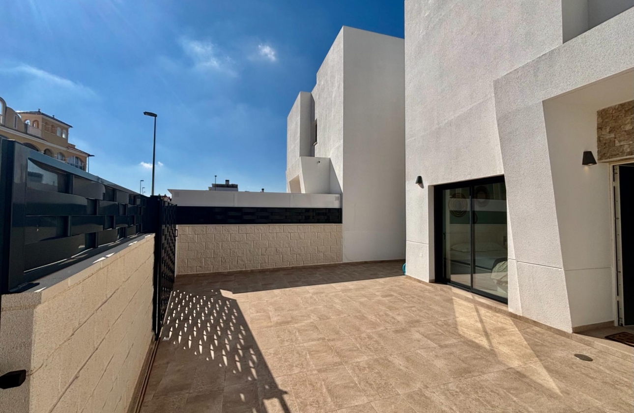 Resale - Villa - Benijofar - Pueblo 4