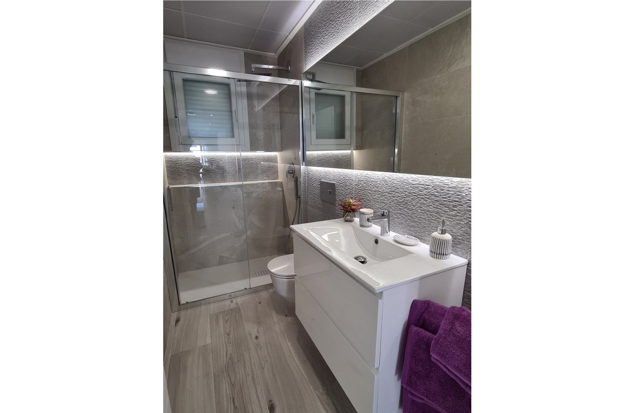 Obra nueva - Villa - Avileses