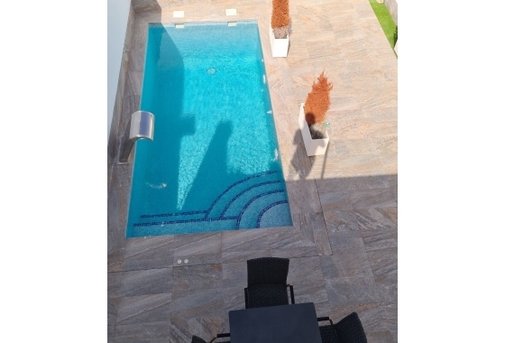 Obra nueva - Villa - Avileses