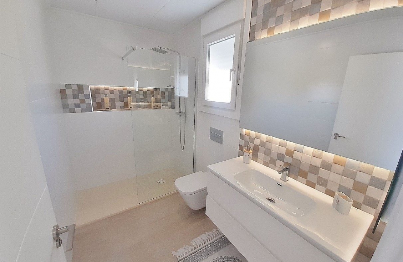 Neue Gebäude - Detached Villa - Avileses