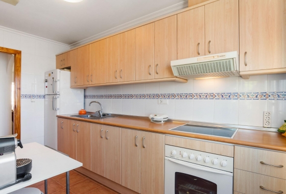 Resale - Apartment - Orihuela Costa - Campoamor