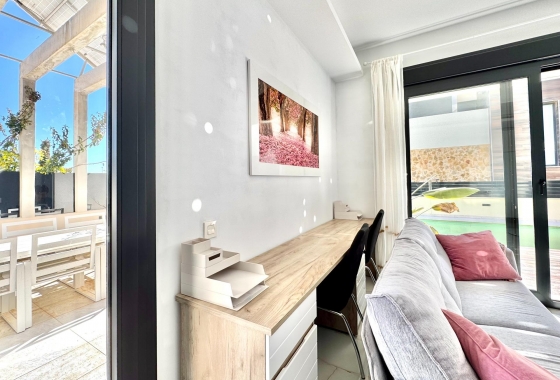 Resale - Villa - Orihuela Costa - Lomas de Cabo Roig