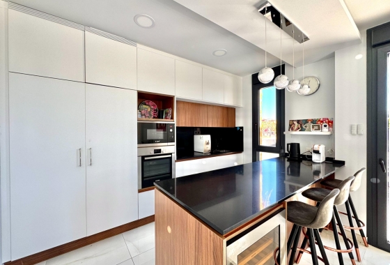 Resale - Villa - Orihuela Costa - Lomas de Cabo Roig