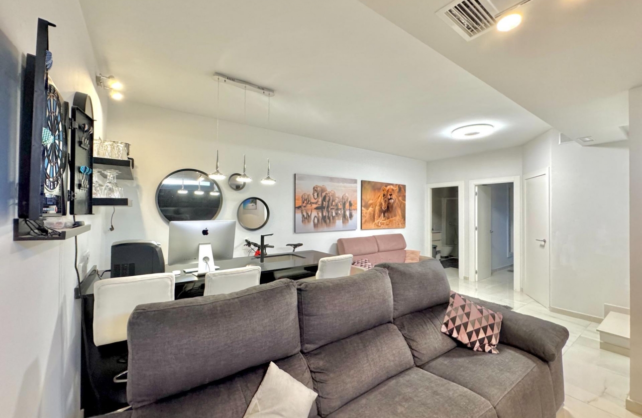 Resale - Villa - Orihuela Costa - Lomas de Cabo Roig