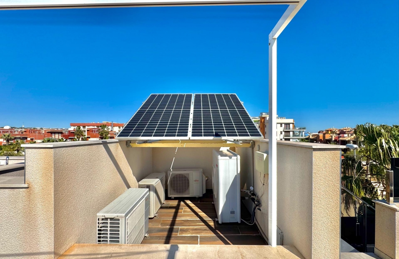 Resale - Villa - Orihuela Costa - Lomas de Cabo Roig