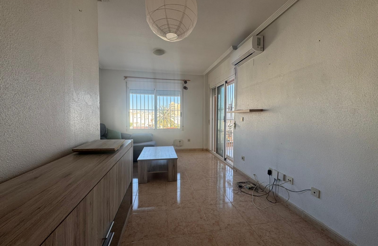 Resale - Apartment - Torrevieja - La Mata