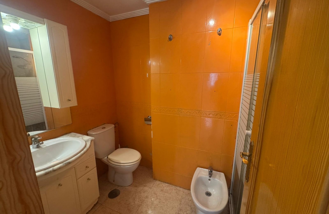 Resale - Apartment - Torrevieja - La Mata