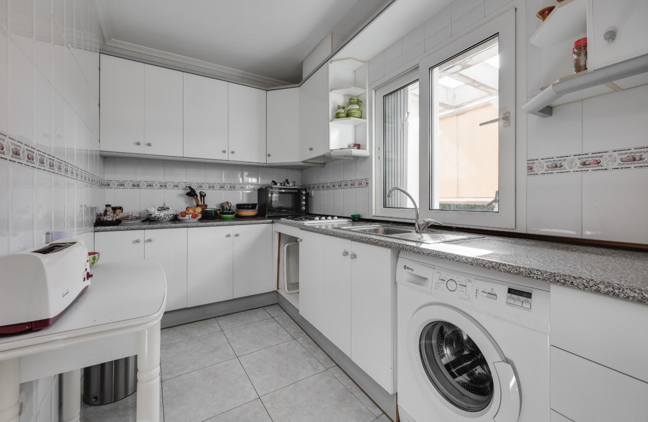 Resale - Apartment - Torrevieja - Parque de Las Naciones