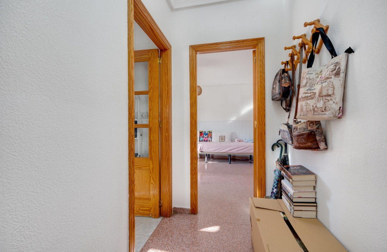 Resale - Apartment - Torrevieja - Parque de Las Naciones