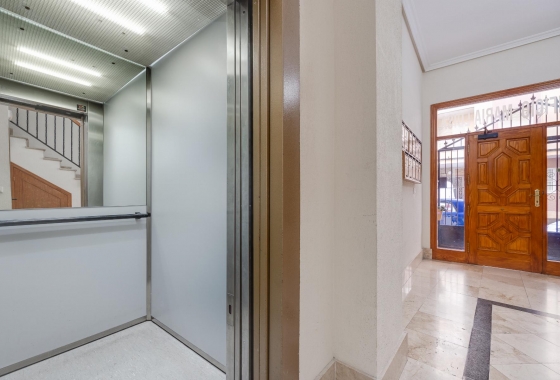 Resale - Apartment - Torrevieja - Parque de Las Naciones