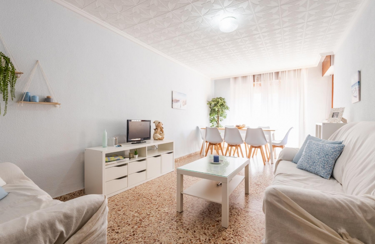 Resale - Apartment - Torrevieja - Playa de los Náufragos