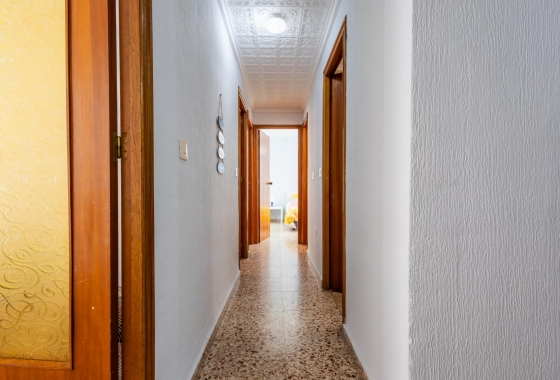 Resale - Apartment - Torrevieja - Playa de los Náufragos