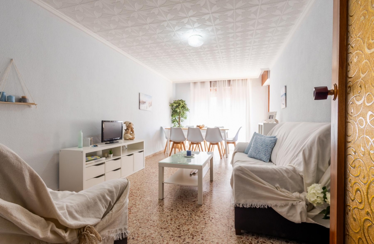Resale - Apartment - Torrevieja - Playa de los Náufragos