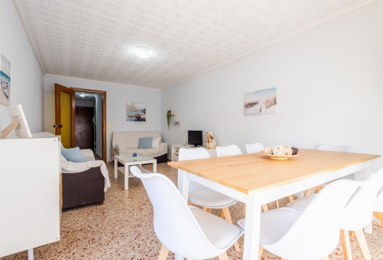 Resale - Apartment - Torrevieja - Playa de los Náufragos