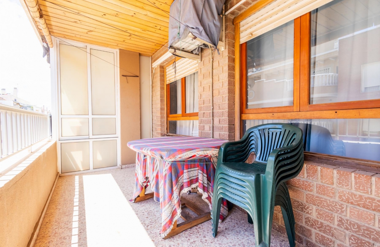 Resale - Apartment - Torrevieja - Playa de los Náufragos