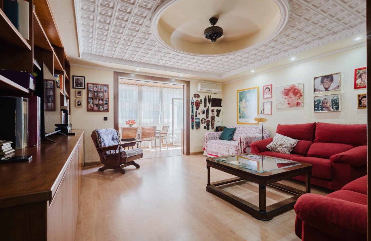 Wiederverkauf - Wohnung - Torrevieja - Playa del Acequión