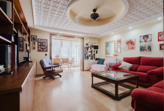 Wiederverkauf - Wohnung - Torrevieja - Playa del Acequión