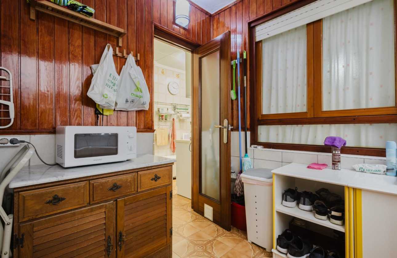 Wiederverkauf - Wohnung - Torrevieja - Playa del Acequión