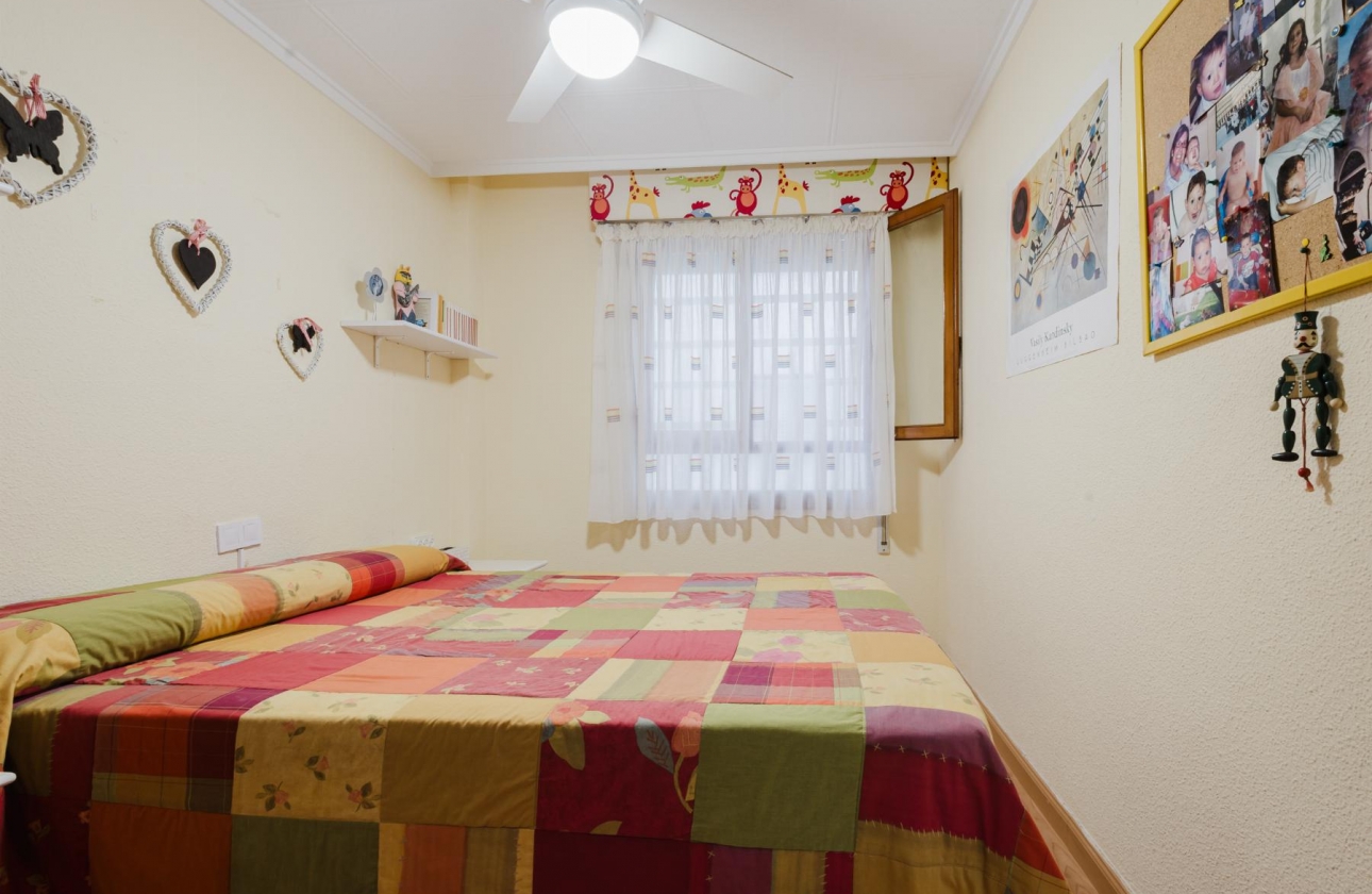 Wiederverkauf - Wohnung - Torrevieja - Playa del Acequión