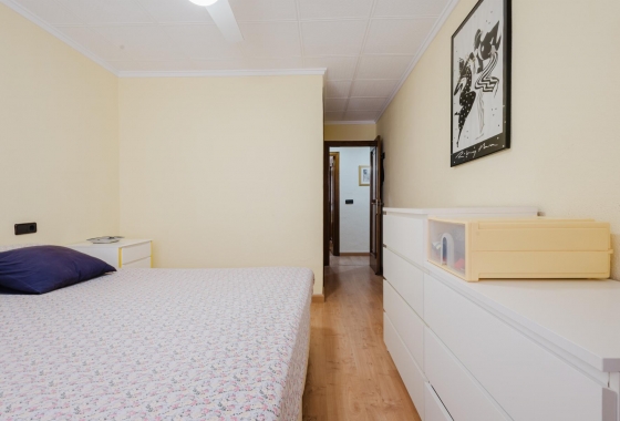 Wiederverkauf - Wohnung - Torrevieja - Playa del Acequión