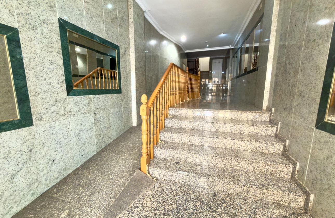 Wiederverkauf - Wohnung - Torrevieja - Parque de las Naciones