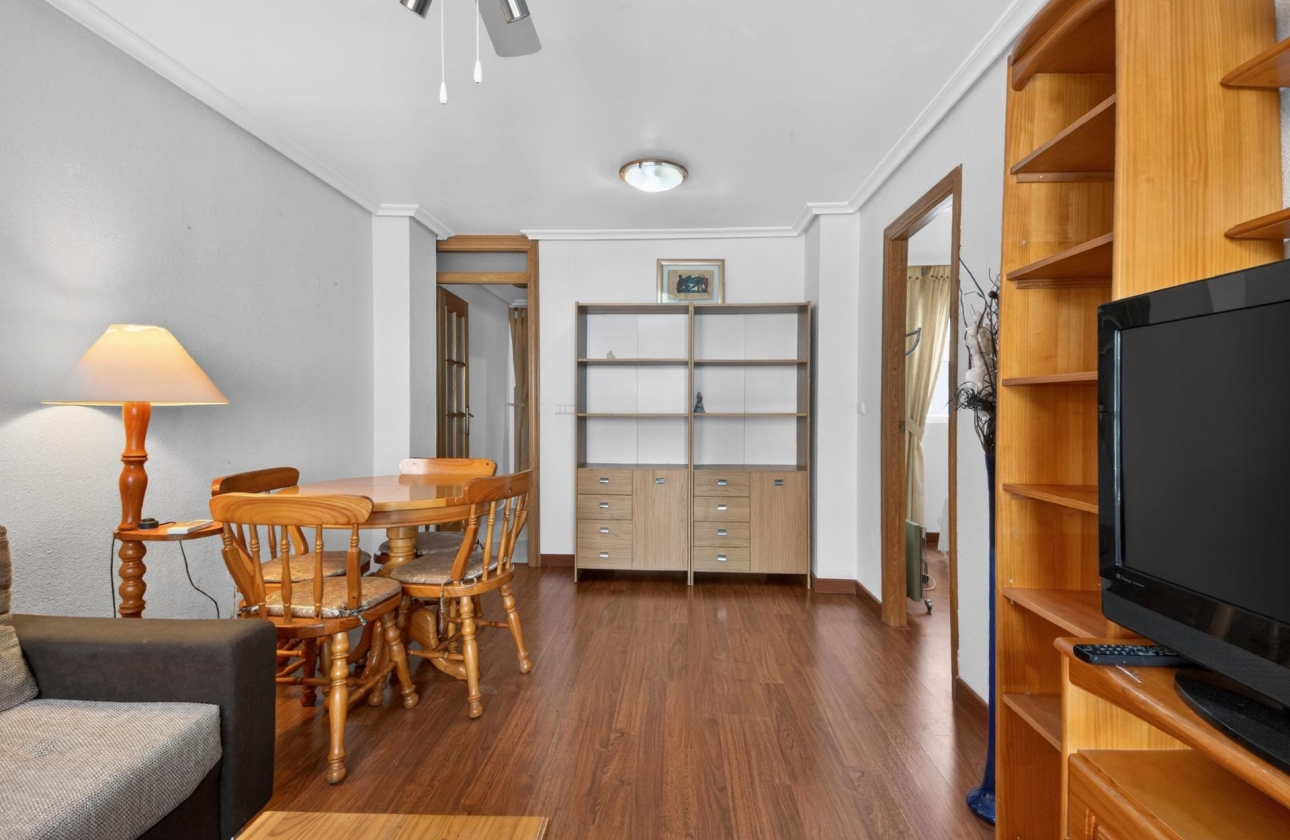 Resale - Apartment - Torrevieja - Parque de las Naciones