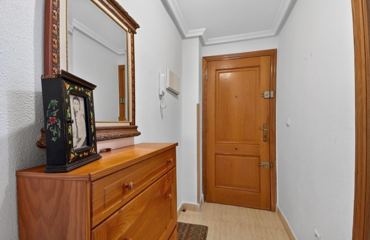 Resale - Apartment - Torrevieja - Parque de las Naciones