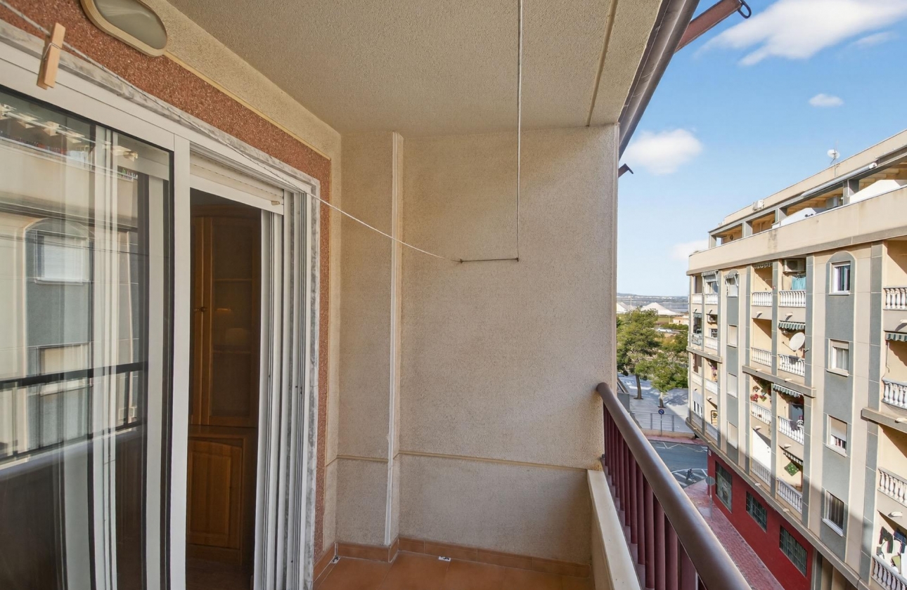 Resale - Apartment - Torrevieja - Parque de las Naciones