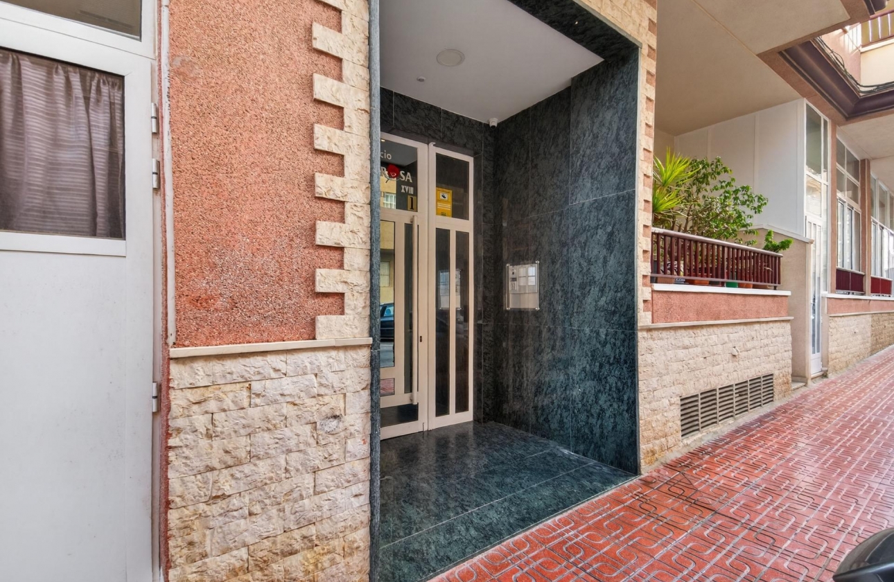 Resale - Apartment - Torrevieja - Parque de las Naciones