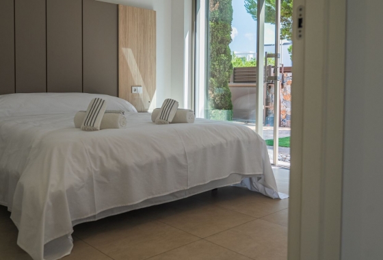 Resale - Villa - Orihuela - Las Colinas Golf