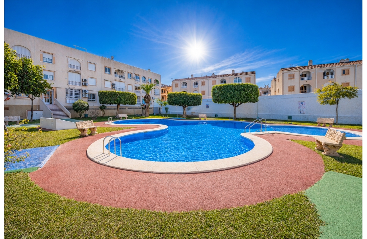 Resale - Apartment - Torrevieja - Playa del Acequión