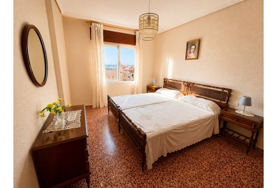 Resale - Apartment - Torrevieja - La Mata