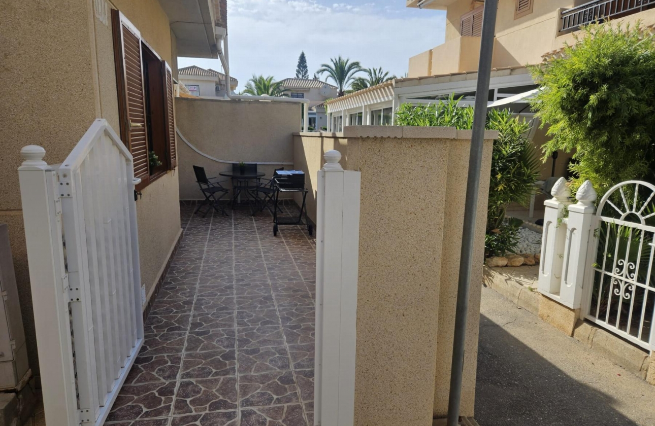 Resale - Apartment - Orihuela Costa - Playa Flamenca