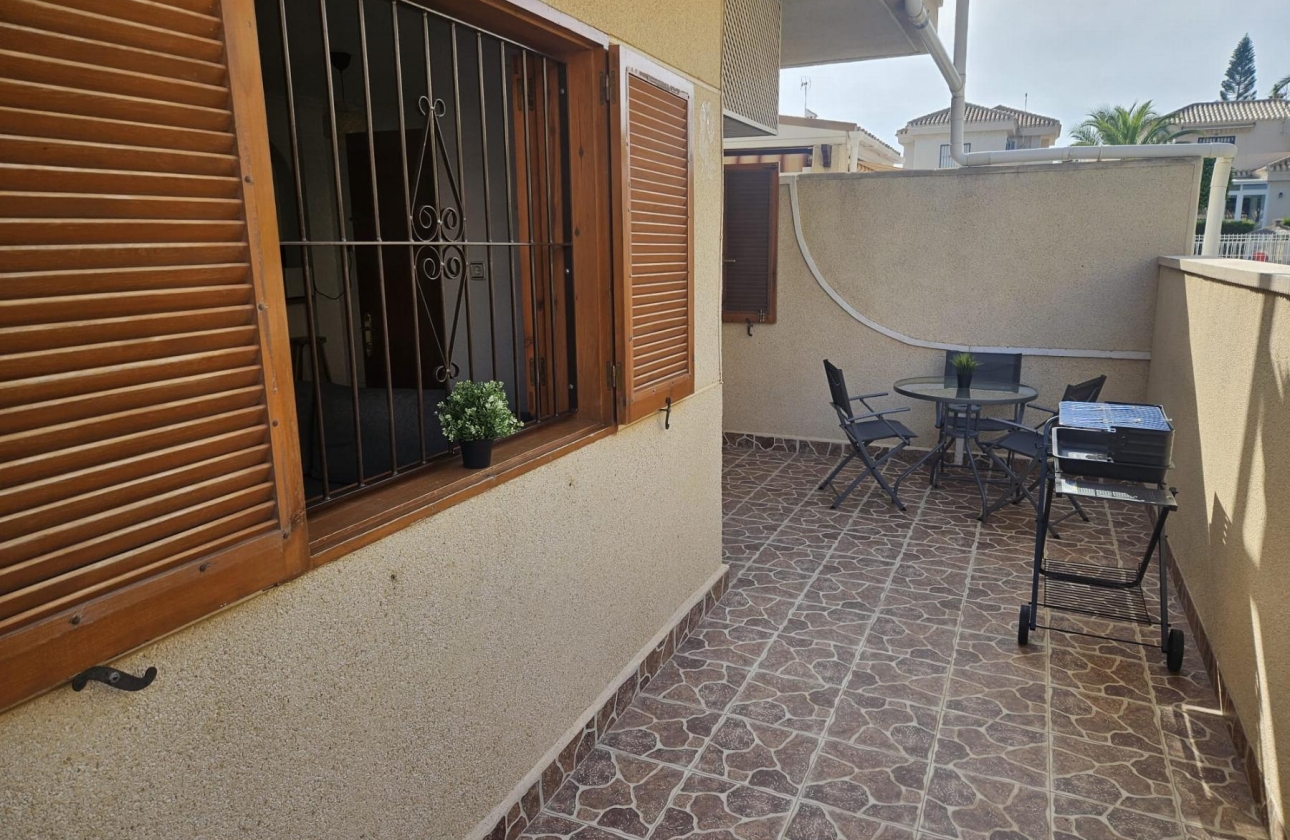 Resale - Apartment - Orihuela Costa - Playa Flamenca