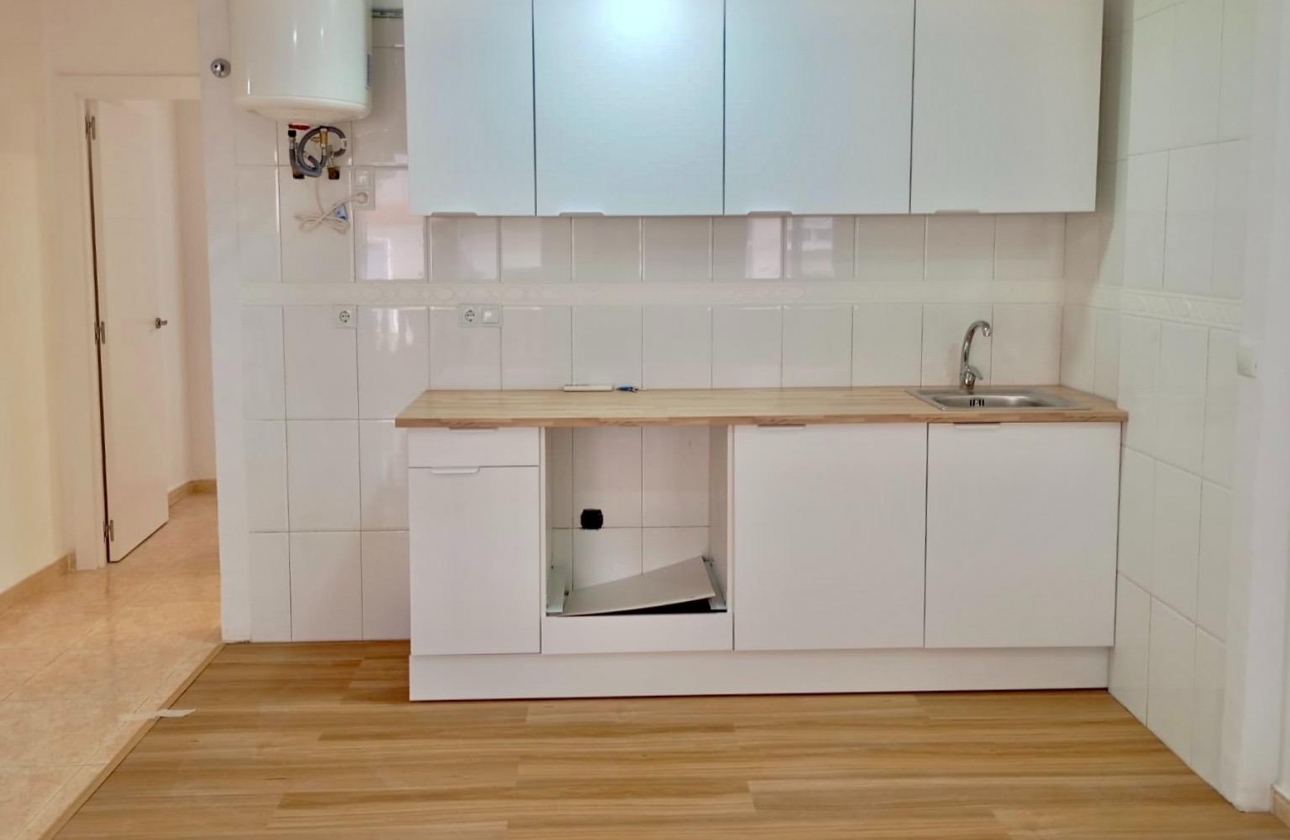 Resale - Apartment - Torrevieja - Centro