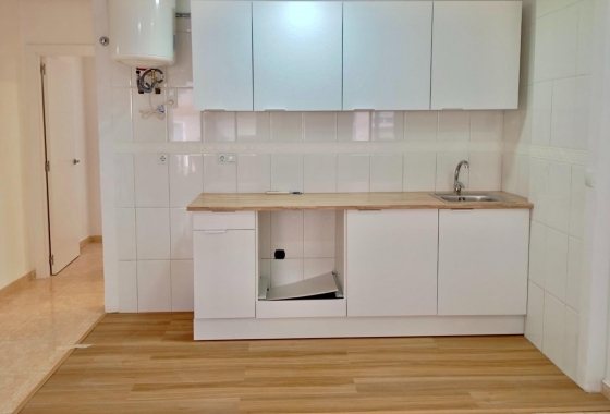 Resale - Apartment - Torrevieja - Centro