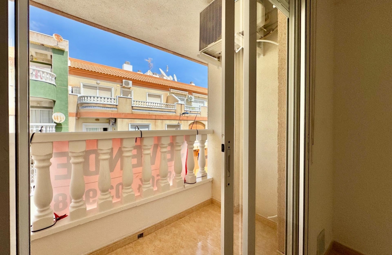 Resale - Apartment - Torrevieja - Centro