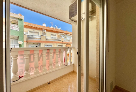 Resale - Apartment - Torrevieja - Centro
