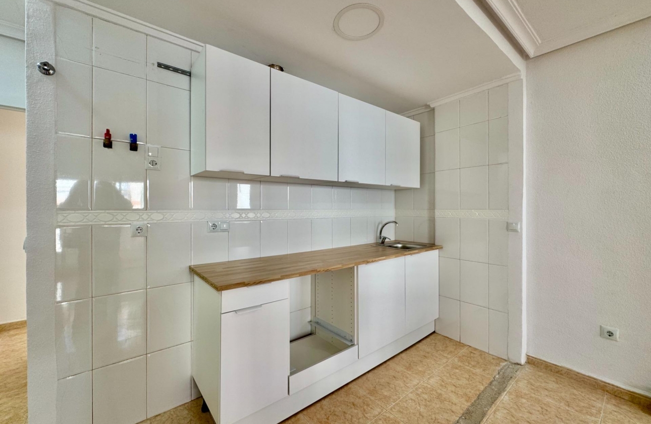Resale - Apartment - Torrevieja - Centro