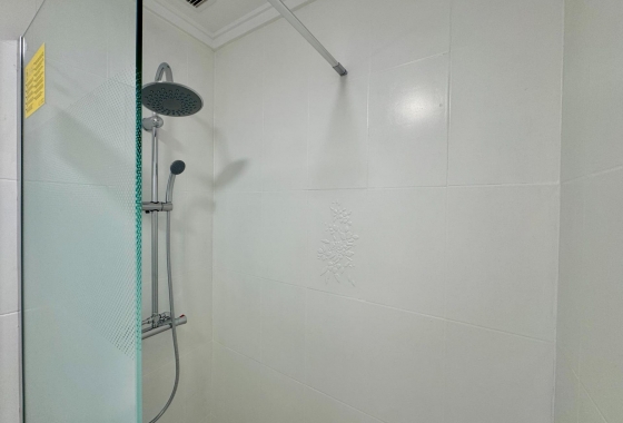 Resale - Apartment - Torrevieja - Centro