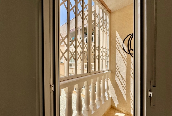 Resale - Apartment - Torrevieja - Centro