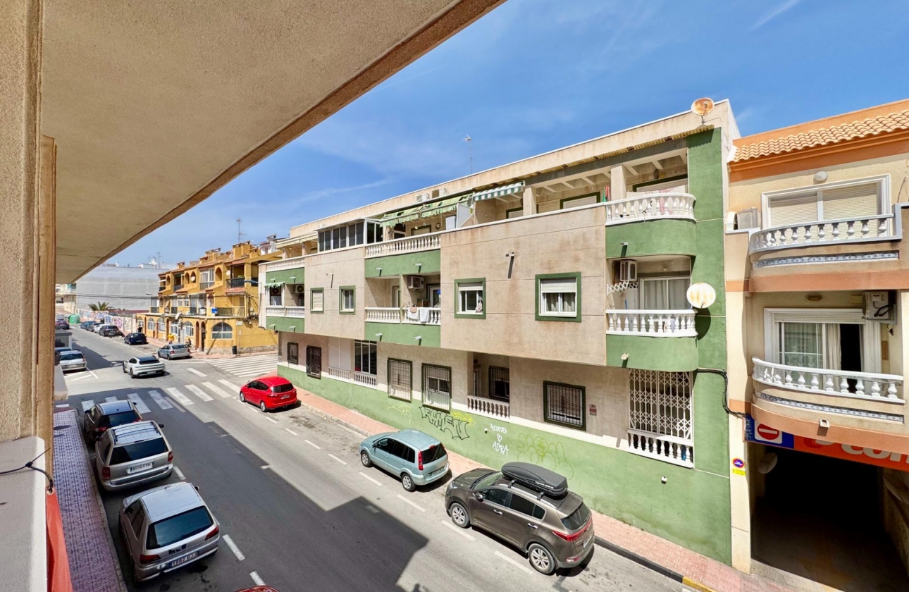 Resale - Apartment - Torrevieja - Centro