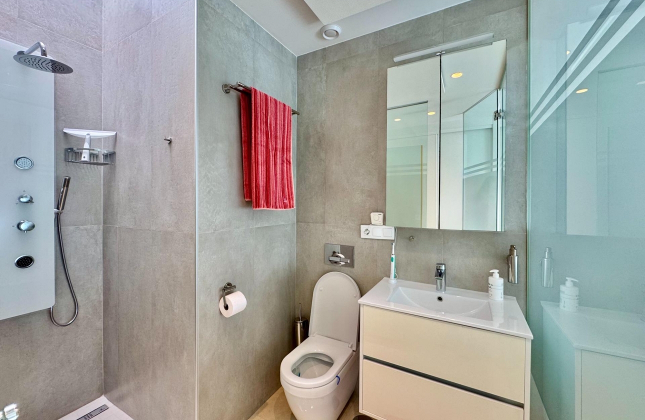 Resale - Villa - San Miguel de Salinas - Bellavista