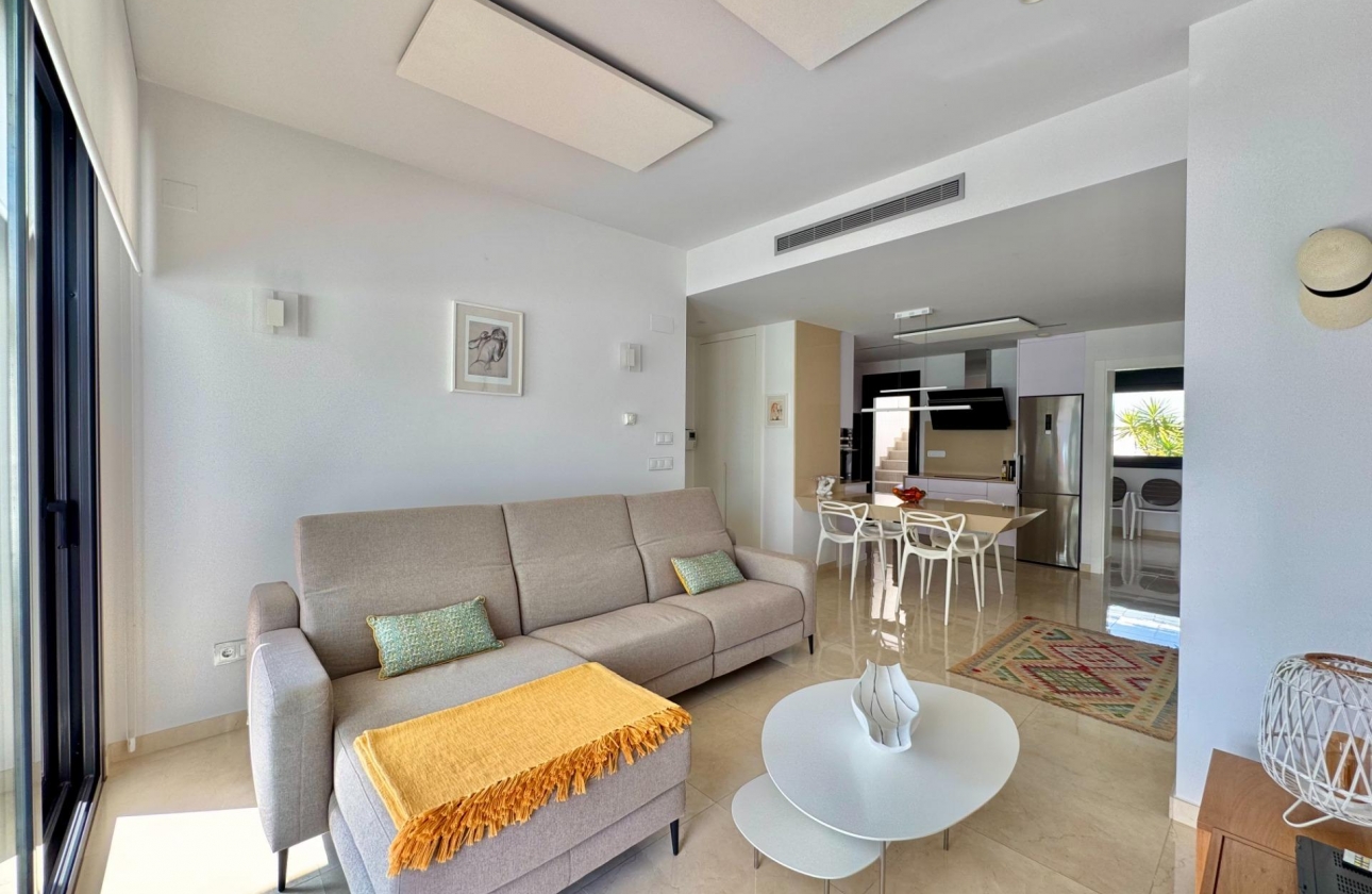 Resale - Villa - San Miguel de Salinas - Bellavista