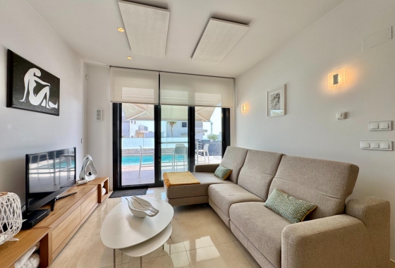 Resale - Villa - San Miguel de Salinas - Bellavista