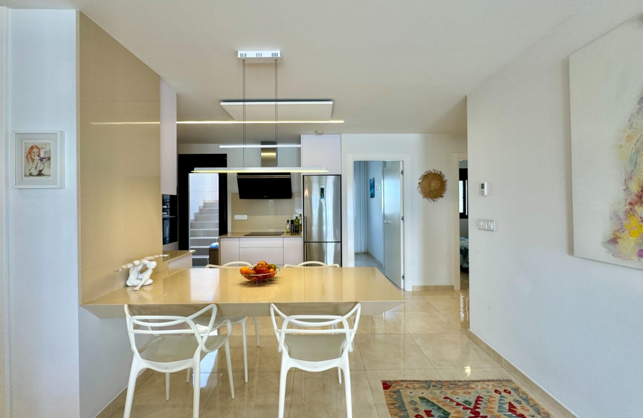Resale - Villa - San Miguel de Salinas - Bellavista