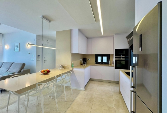 Resale - Villa - San Miguel de Salinas - Bellavista