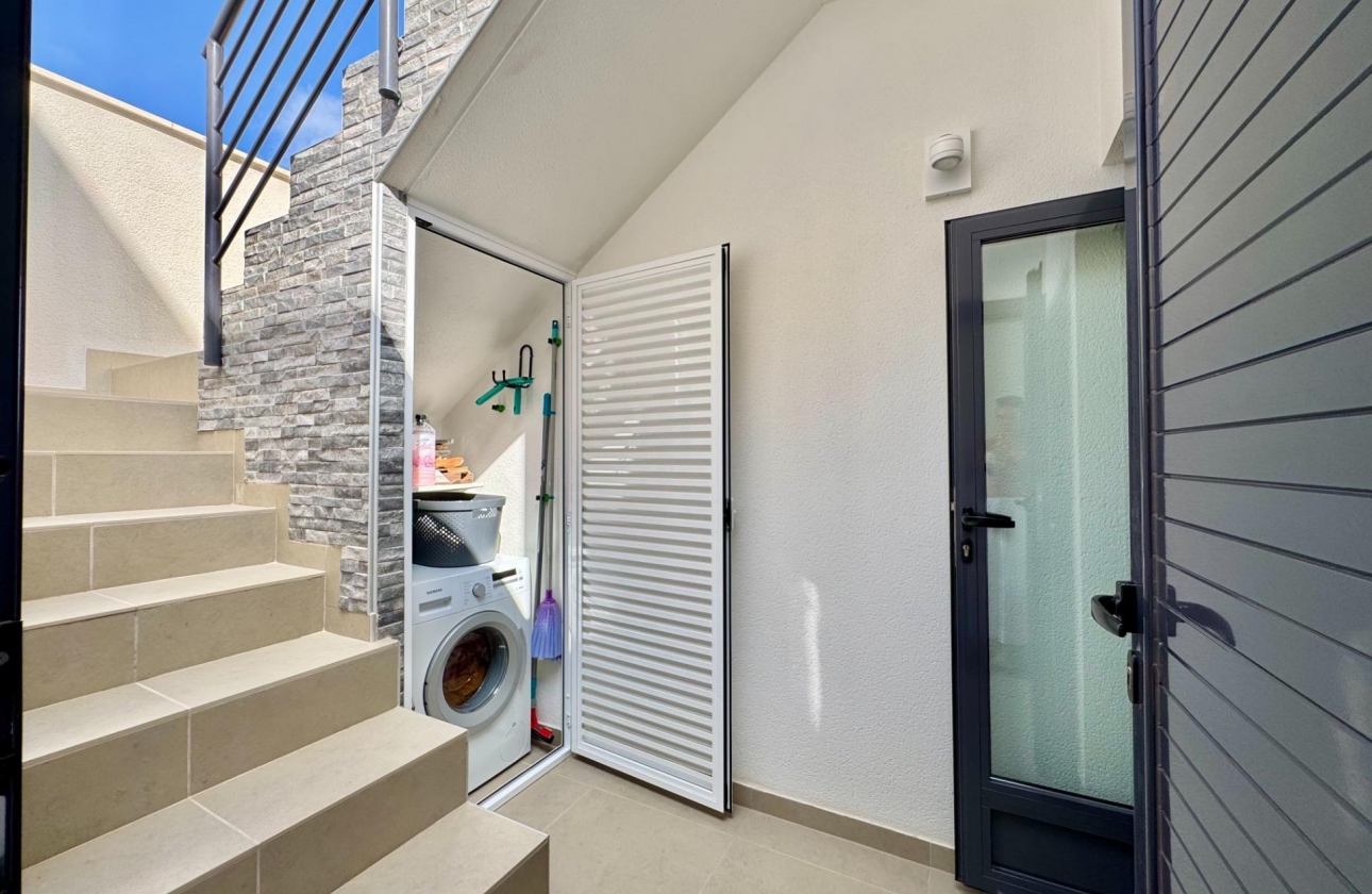 Resale - Villa - San Miguel de Salinas - Bellavista