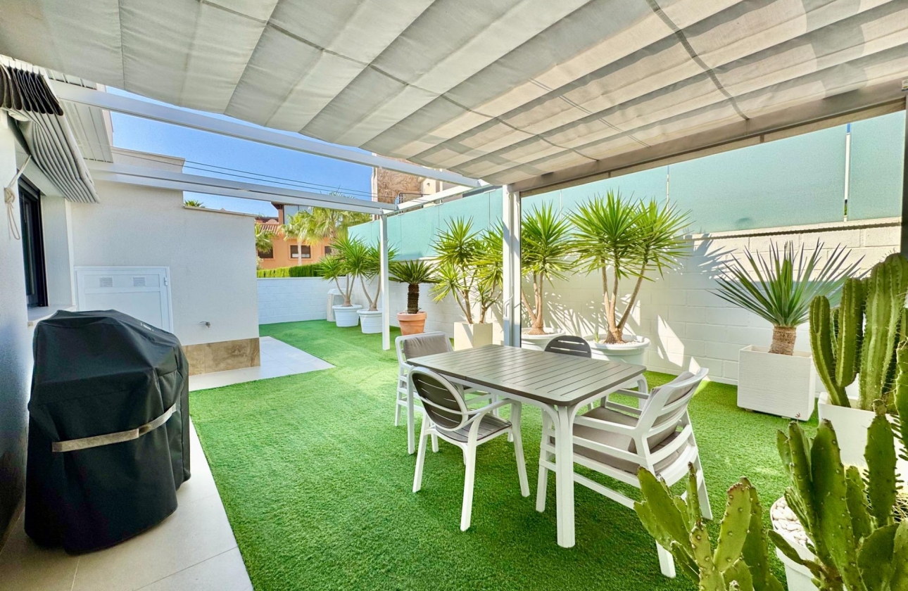 Resale - Villa - San Miguel de Salinas - Bellavista
